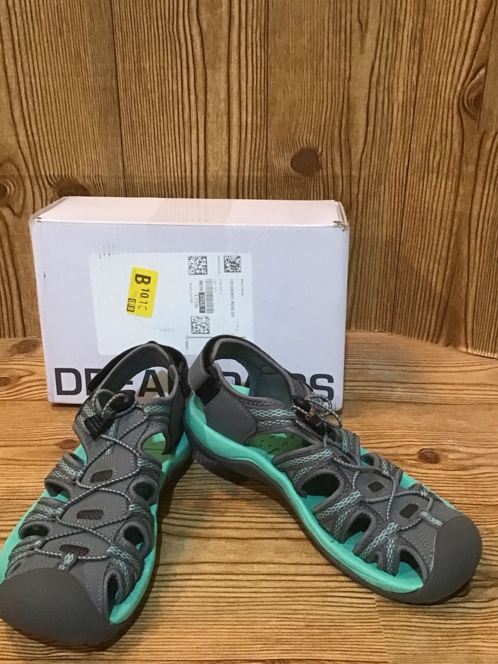 Dream Pairs Gray and Teal Closed-Toe Water Sandals
